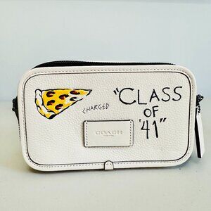 NEW COACH WYATT CLASS OF 41 SKETCH PRINT PEBBLED LEATHER CROSSBODY CAMERA BAG